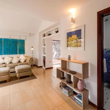 Aloe Villa *